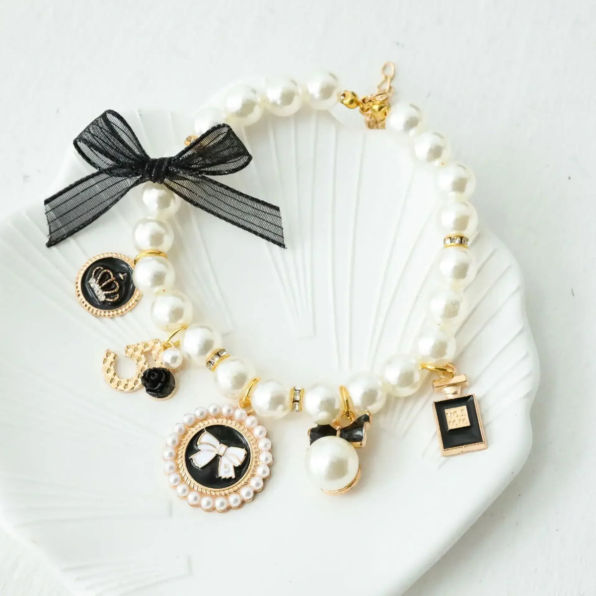 Pet Bow Pearl Collar Cat Jewelry Chihuahua Accessories Pendant Princess Necklace Dog Sweet Decorations Puppy Rhinestone Collar