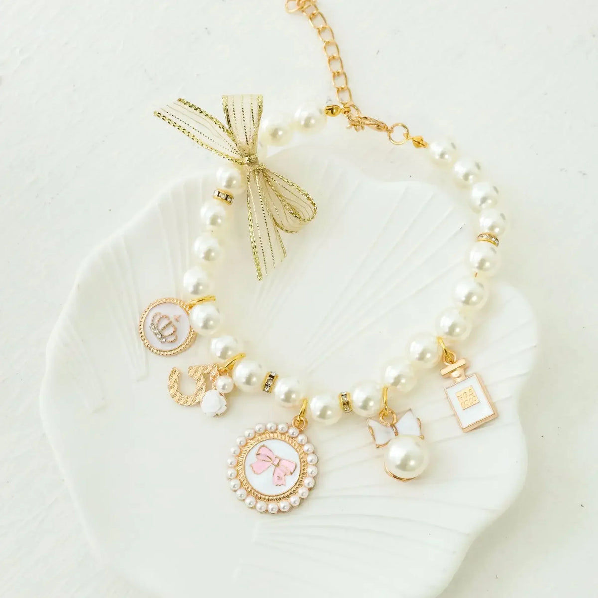 Pet Bow Pearl Collar Cat Jewelry Chihuahua Accessories Pendant Princess Necklace Dog Sweet Decorations Puppy Rhinestone Collar